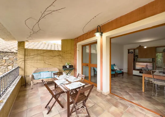 Clarissa House 度假居