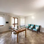 Clarissa House ヴィッラシミーウス