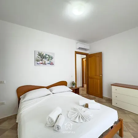 Clarissa House 度假居 维拉西米乌斯