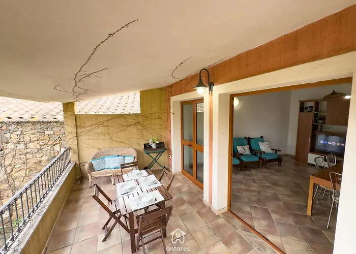 Holiday home Clarissa House *